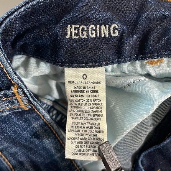 AE Dark Wash Super Stretch Jegging - Picture 4 of 4